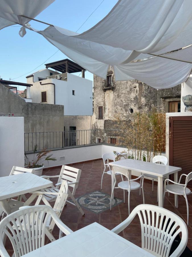 Casa Isabella Loc Turist Br Apartment Липари Екстериор снимка
