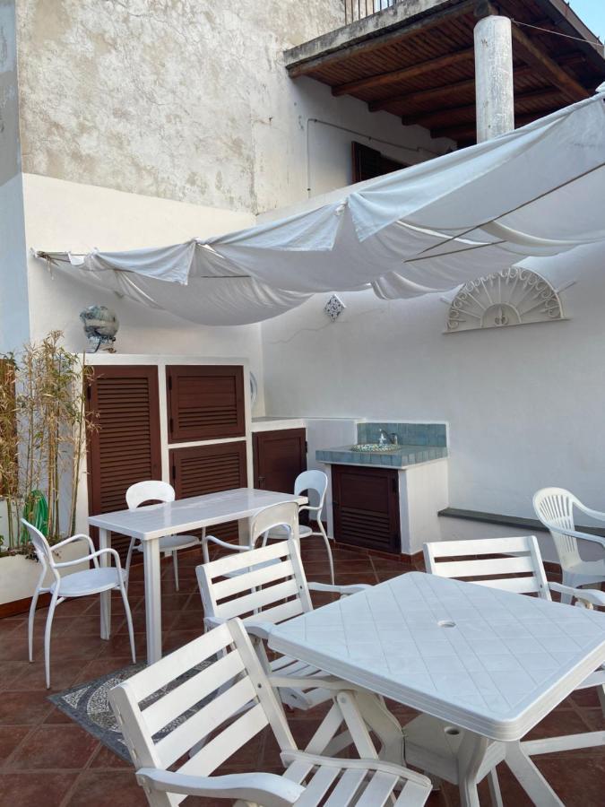 Casa Isabella Loc Turist Br Apartment Липари Екстериор снимка