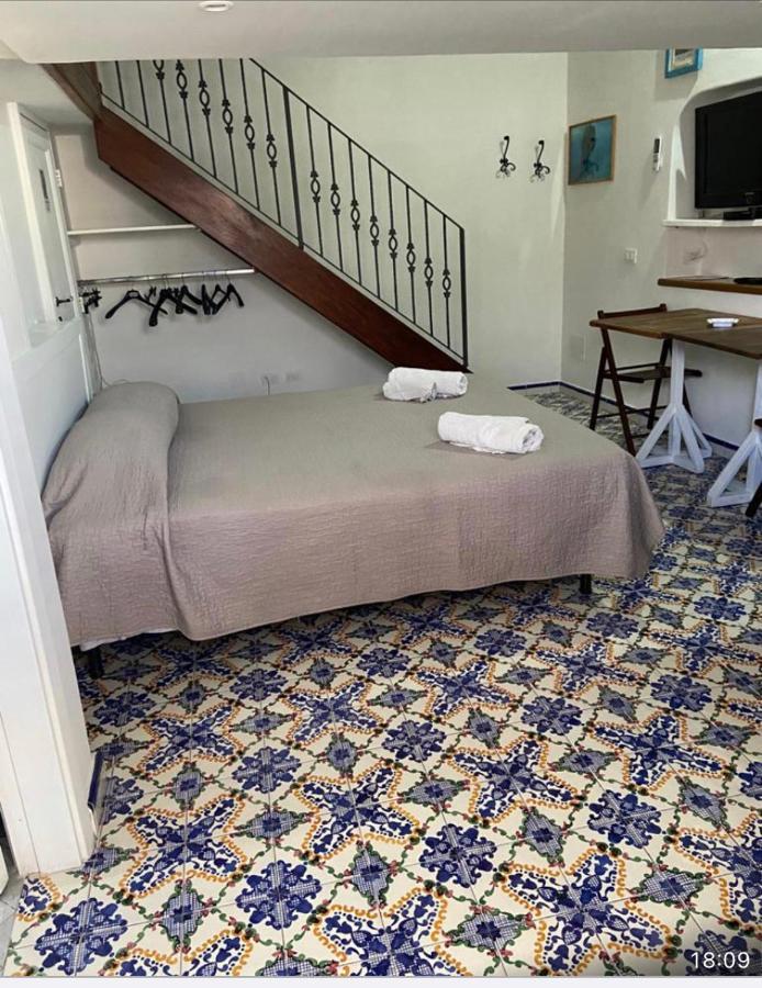 Casa Isabella Loc Turist Br Apartment Липари Екстериор снимка