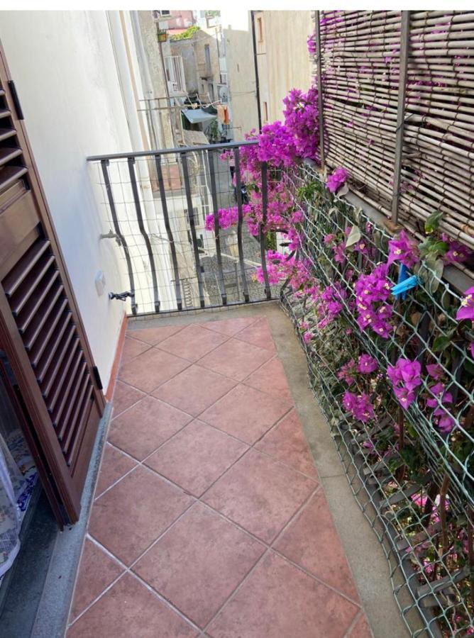 Casa Isabella Loc Turist Br Apartment Липари Екстериор снимка