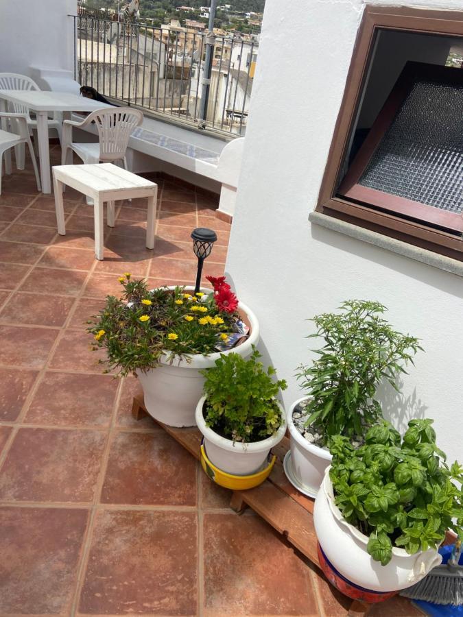 Casa Isabella Loc Turist Br Apartment Липари Екстериор снимка