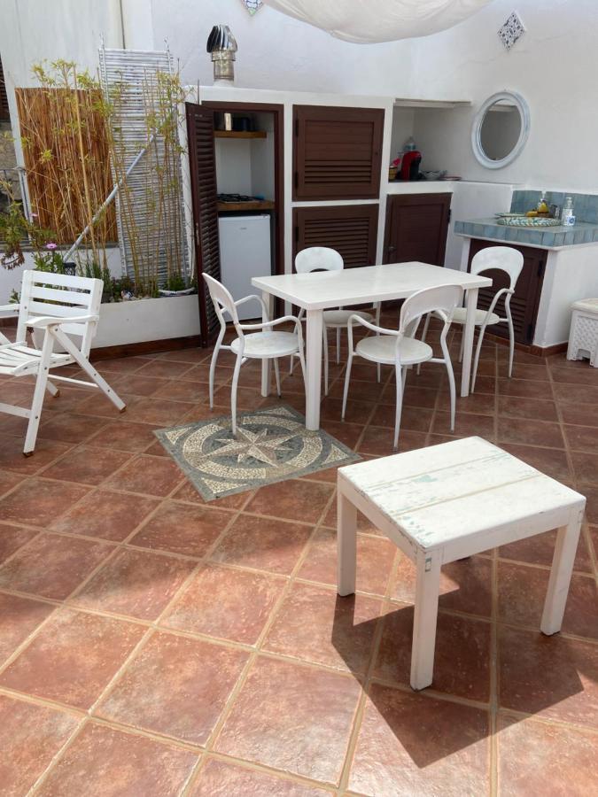 Casa Isabella Loc Turist Br Apartment Липари Екстериор снимка