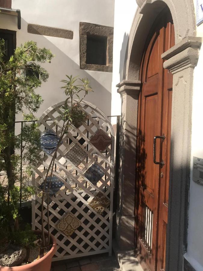 Casa Isabella Loc Turist Br Apartment Липари Екстериор снимка